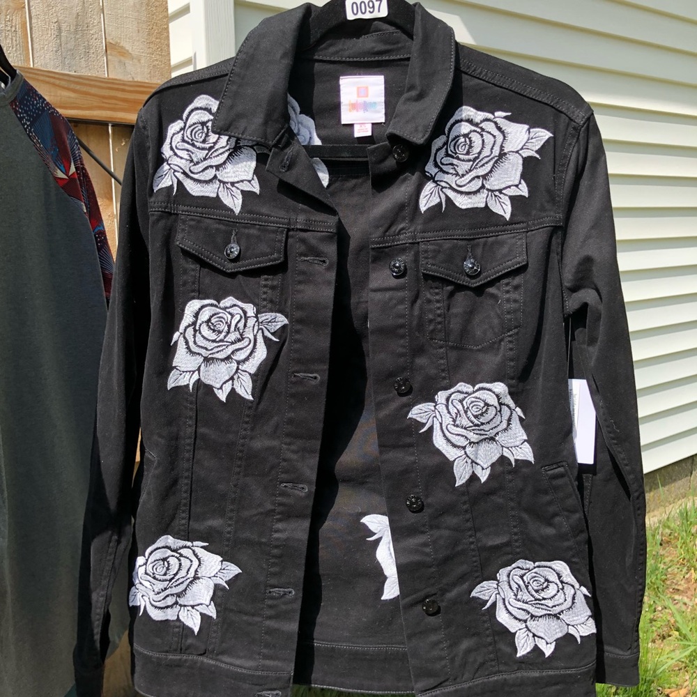 XS Lularoe Jaxon
